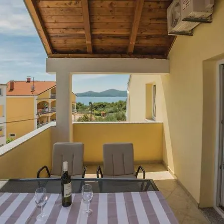 Haus Jelena 5 *