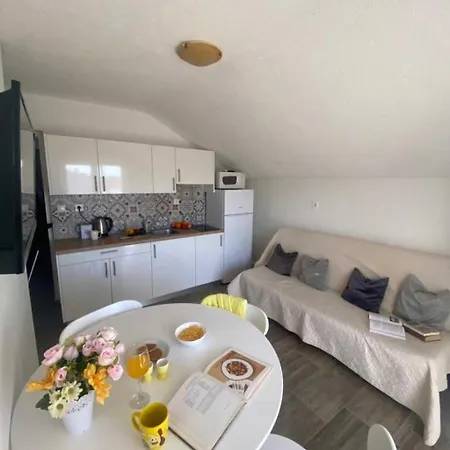 Appartement Haus Jelena 5 *