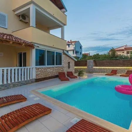 Haus Jelena 5 Appartement